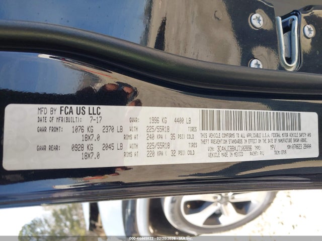 2018 Jeep Compass Latitude Fwd მანქანა იყიდება აუქციონზე, vin: 3C4NJCBBXJT102896, აუქციონის ნომერი: 44445822