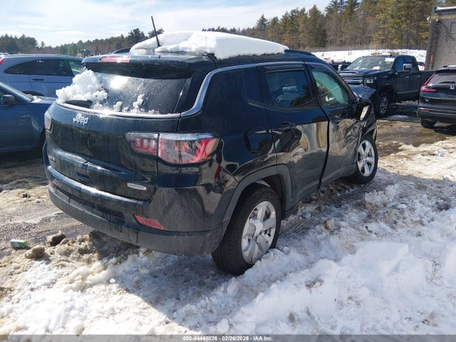 Jeep Compass Latitude 4x4 2019 3C4NJDBB9KT847680 Image 4
