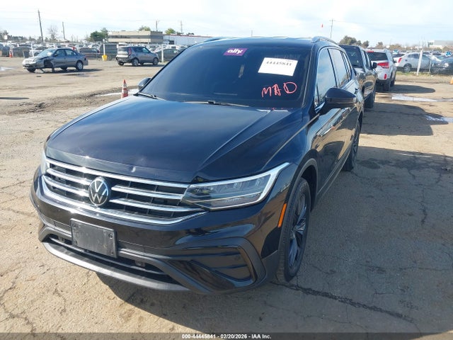 Volkswagen Tiguan 2024 3VV3B7AXXRM049875 Image 2