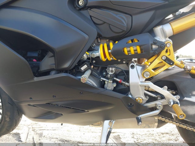 2024 DUCATI PANIGALE ZDMHAATW2RB015238 Photo 8