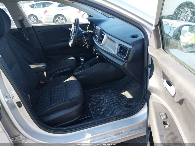 3KPA24AB9JE053830 KIA RIO S