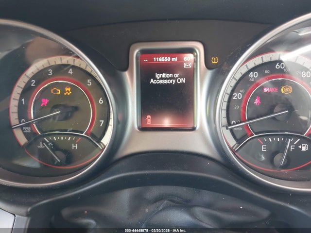 3C4PDCGB0JT327823 Dodge Journey Crossroad