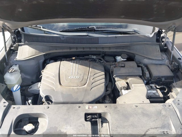 5XYPGDA52HG228129 KIA Sorento 3.3l Lx