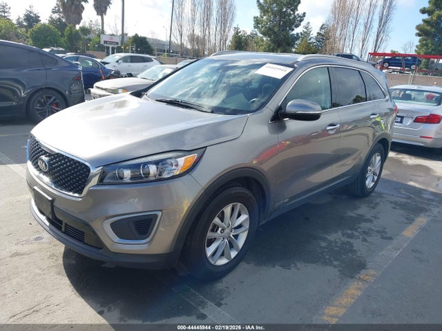 5XYPGDA52HG228129 KIA Sorento 3.3l Lx