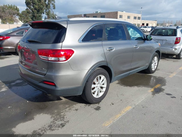 5XYPGDA52HG228129 KIA Sorento 3.3l Lx
