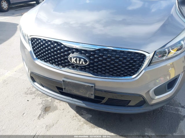 5XYPGDA52HG228129 KIA Sorento 3.3l Lx
