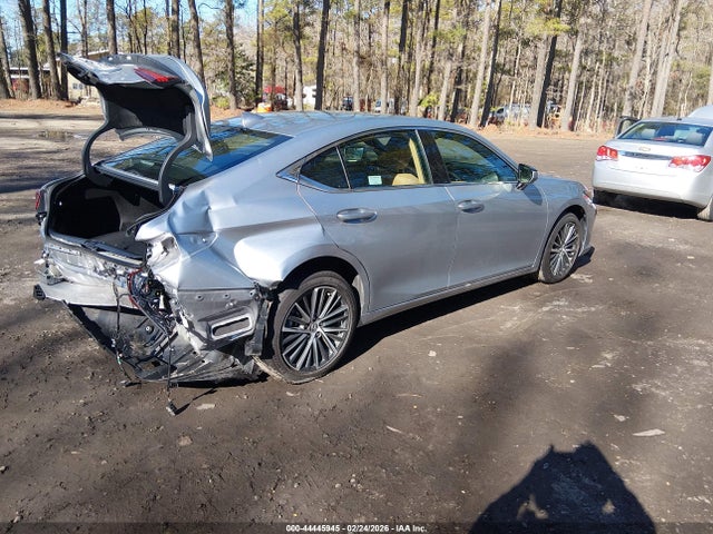 44445945 :رقم المزاد ، 58ADA1C19SU075501 vin ، 2025 Lexus Es 300h مزاد بيع