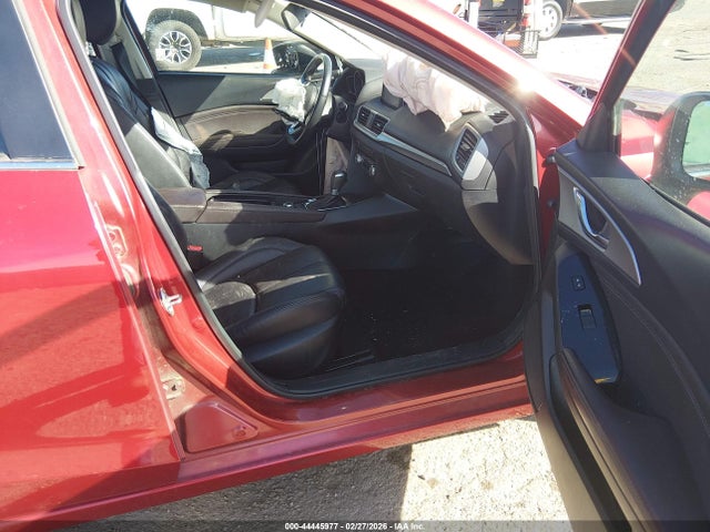 3MZBN1V3XJM244396 Mazda Mazda3 Touring