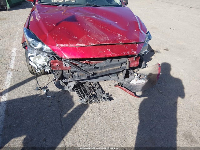 3MZBN1V3XJM244396 Mazda Mazda3 Touring