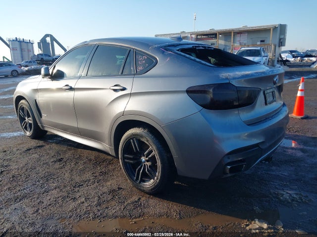 2017 BMW X6 5UXKU6C30H0W38474 Photo 2