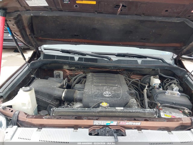 5TFAW5F15FX474705 Toyota Tundra 1794 5.7l V8