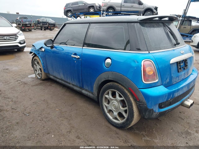 2008 MINI COOPER S WMWMF73508TT92548 Photo 2