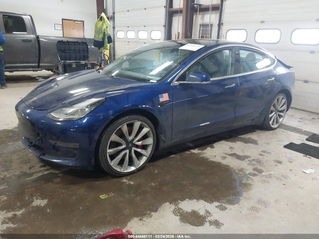 Продаж на аукціоні авто 2019 Tesla Model 3 Long Range/performance, vin: 5YJ3E1EBXKF441279, номер лоту: 44446111