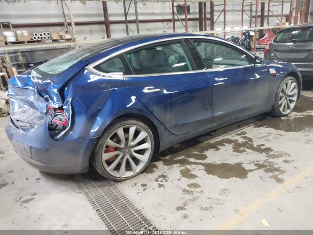 Продаж на аукціоні авто 2019 Tesla Model 3 Long Range/performance, vin: 5YJ3E1EBXKF441279, номер лоту: 44446111