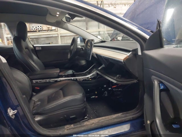 Продаж на аукціоні авто 2019 Tesla Model 3 Long Range/performance, vin: 5YJ3E1EBXKF441279, номер лоту: 44446111