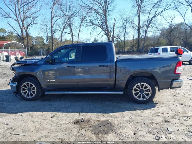 1C6RREFM4MN821560 RAM 1500 Big Horn 4x2 5&#039;7 Box