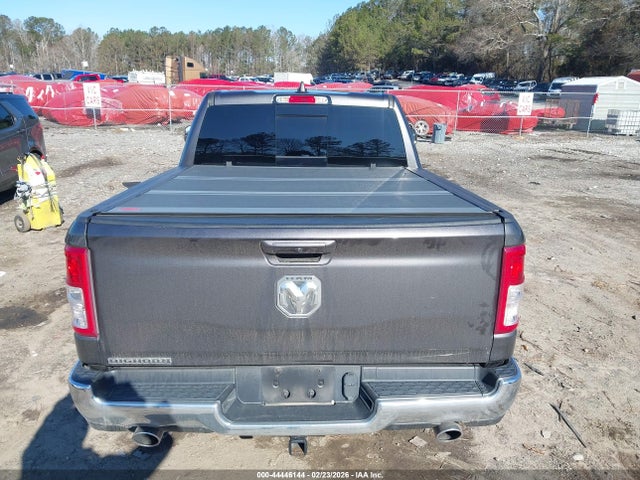 1C6RREFM4MN821560 RAM 1500 Big Horn 4x2 5&#039;7 Box