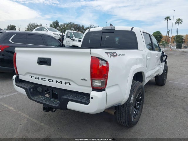 5TFAZ5CNXHX045044 Toyota Tacoma