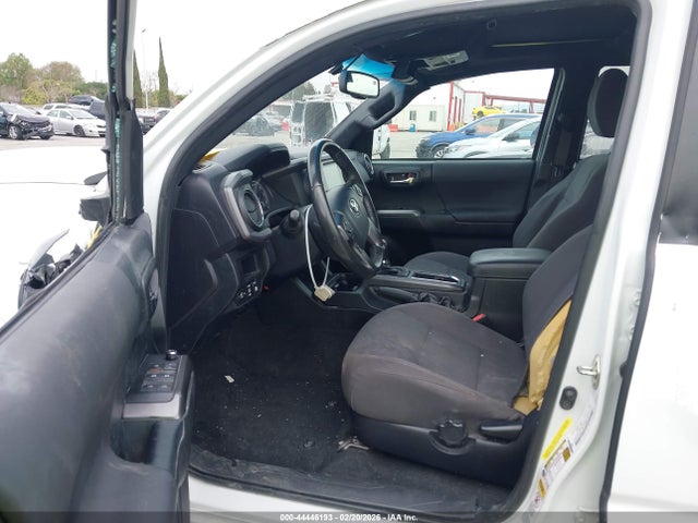 5TFAZ5CNXHX045044 Toyota Tacoma