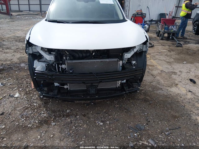 3N8AP6DAXSL329367 Nissan Kicks Sr Fwd