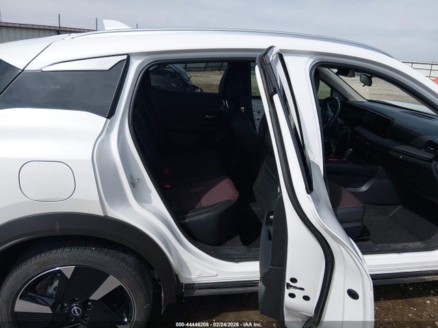 3N8AP6DAXSL329367 Nissan Kicks Sr Fwd
