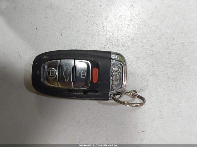 44446225 :رقم المزاد ، WAUSFAFL7AA041166 vin ، 2010 Audi A4 2.0t Premium مزاد بيع