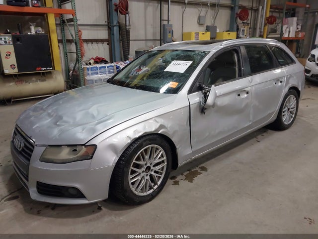 44446225 :رقم المزاد ، WAUSFAFL7AA041166 vin ، 2010 Audi A4 2.0t Premium مزاد بيع