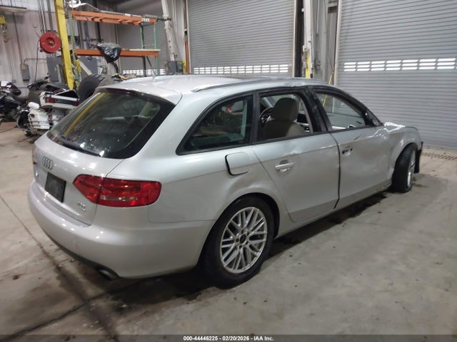 44446225 :رقم المزاد ، WAUSFAFL7AA041166 vin ، 2010 Audi A4 2.0t Premium مزاد بيع