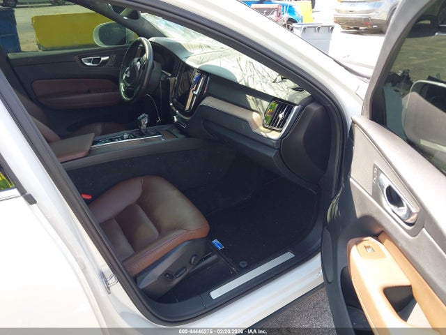 2021 VOLVO XC60 YV4102RK8M1793730 Photo 4