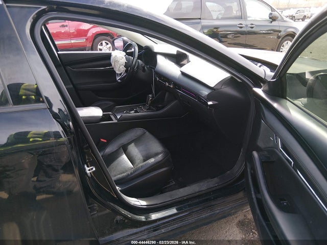 44446290 :رقم المزاد ، JM1BPADL1N1501172 vin ، 2022 Mazda Mazda3 Premium مزاد بيع