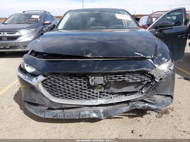 44446290 :رقم المزاد ، JM1BPADL1N1501172 vin ، 2022 Mazda Mazda3 Premium مزاد بيع