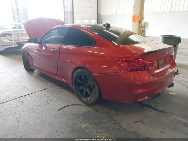 2019 BMW M4 WBS4Y9C52KAG67019 Photo 2
