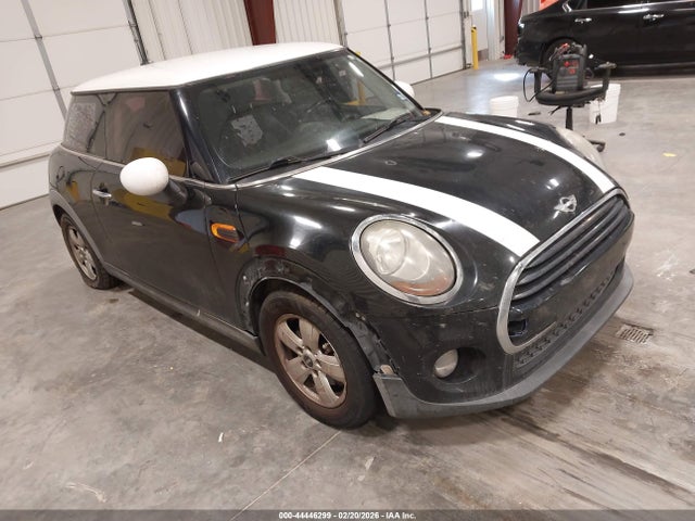 2016 MINI HARDTOP WMWXP5C51G2D13720 Photo 0