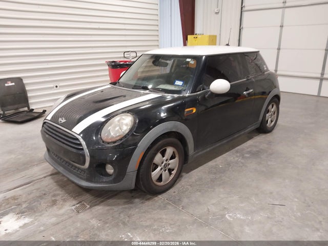 2016 MINI HARDTOP WMWXP5C51G2D13720 Photo 1