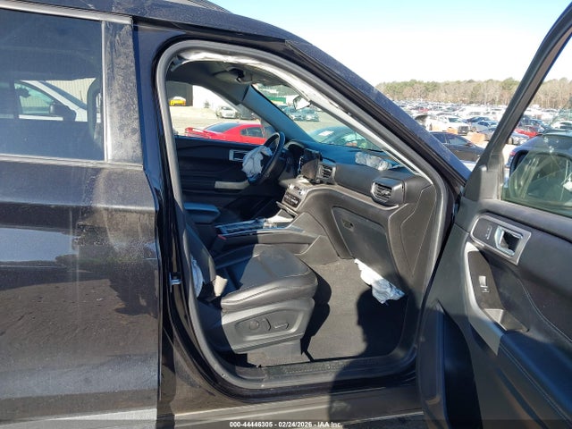 2022 FORD EXPLORER 1FMSK7DH9NGC02518 Photo 4