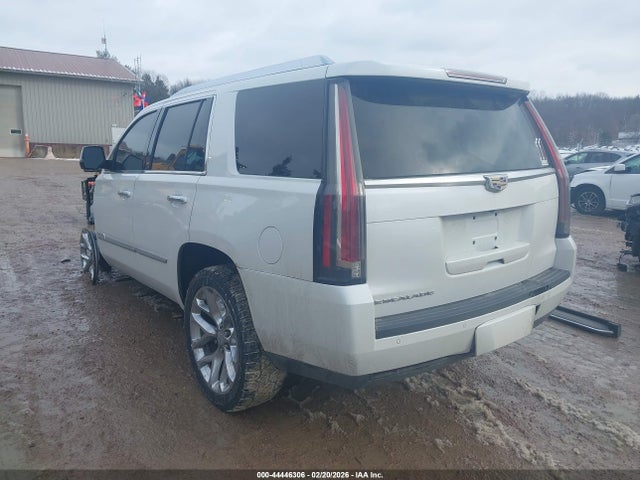 2016 CADILLAC ESCALADE 1GYS4BKJ7GR178082 Photo 2