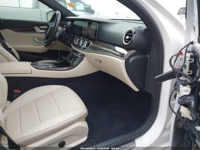 44446313 :رقم المزاد ، W1KZF8DB8MA894027 vin ، 2021 Mercedes-benz E 350 مزاد بيع