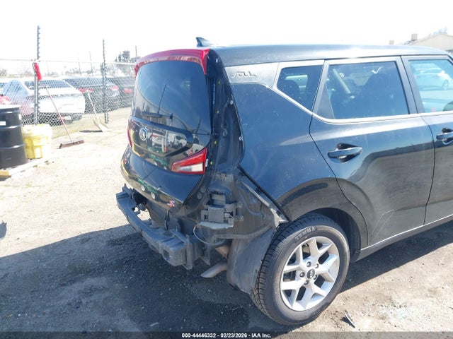 KNDJ23AU0M7776238 KIA SOUL S