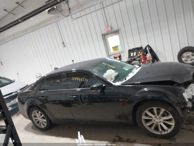 Aukcja sprzedaży 2016 Chrysler 300 Anniversary Edition, vin: 2C3CCARG2GH262395, numer aukcji: 44446334