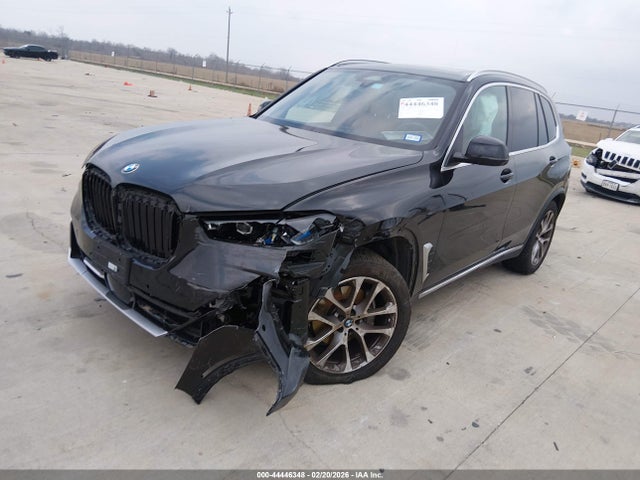 2025 BMW X5 5UX13EU02S9X67400 Photo 1