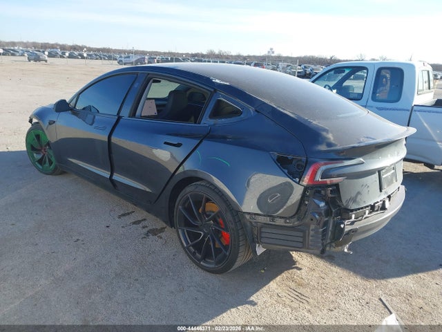 2025 TESLA MODEL 3 5YJ3E1ETXSF005671 Photo 2