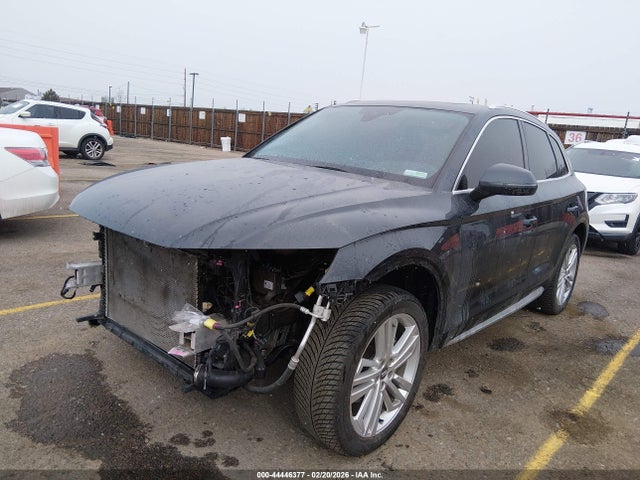 WA1BNAFY0J2067873 Audi Q5 2.0t Premium/2.0t Tech Premium