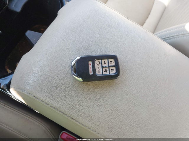 2018 HONDA CLARITY PLUG-IN HYBRID JHMZC5F31JC020320 Photo 10