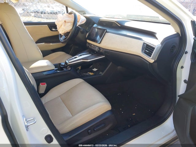 2018 HONDA CLARITY PLUG-IN HYBRID JHMZC5F31JC020320 Photo 4