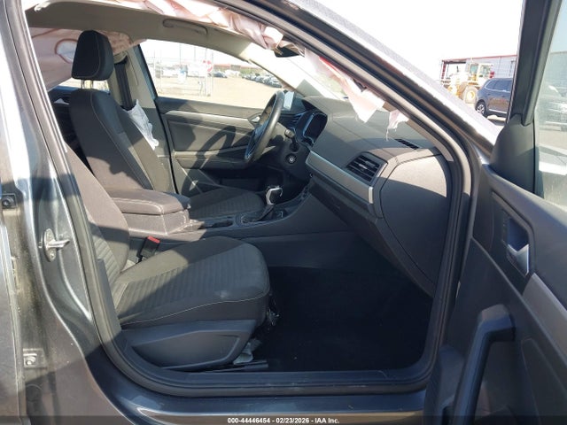 2024 Volkswagen Jetta 1.5t S მანქანა იყიდება აუქციონზე, vin: 3VW5M7BU7RM103734, აუქციონის ნომერი: 44446454