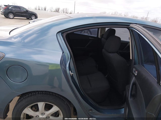 44446466 :رقم المزاد ، JM1BL1VF7B1485379 vin ، 2011 Mazda Mazda3 I Touring مزاد بيع
