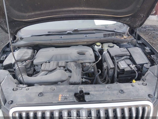 44446524 :رقم المزاد ، 1G4PP5SK1F4197831 vin ، 2015 Buick Verano مزاد بيع
