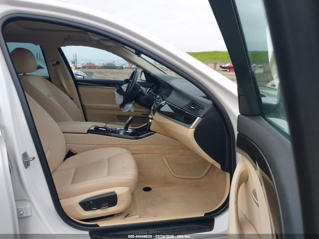 BMW 528I 2015 WBA5A5C54FD519302 Image 5