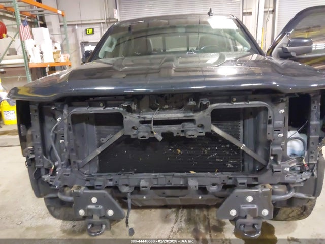 1GCVKREC8GZ422773 Chevrolet Silverado 1500 2lt