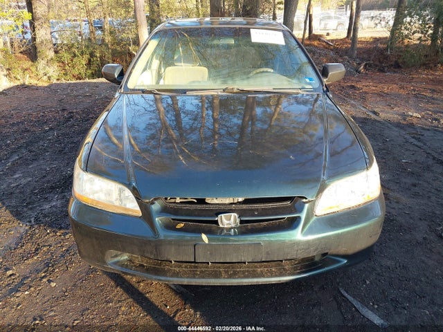 2001 Honda Accord 2.3 Ex მანქანა იყიდება აუქციონზე, vin: 1HGCG56681A136925, აუქციონის ნომერი: 44446592